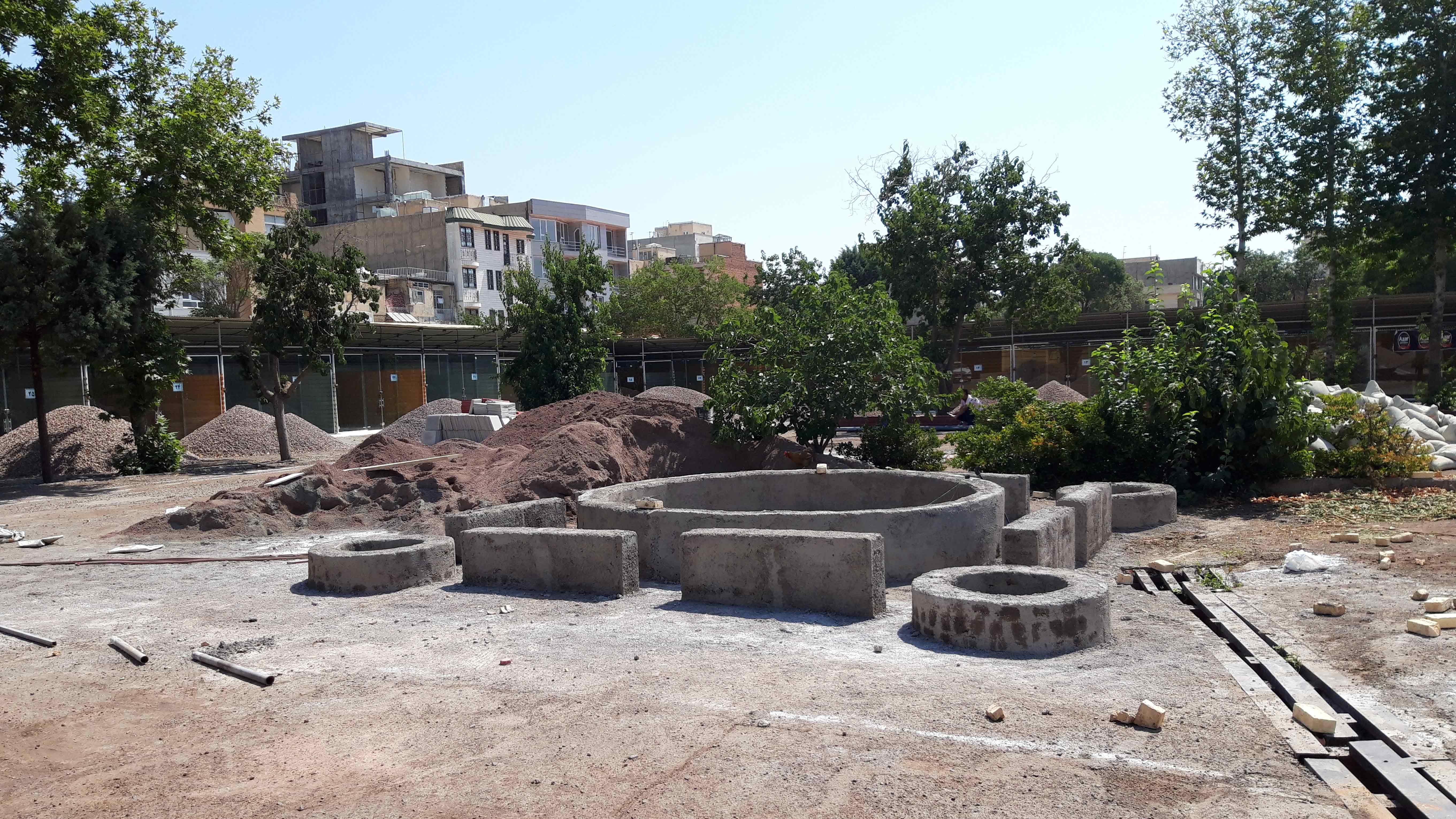 بنای بازارچه چهار راه خیام - 1