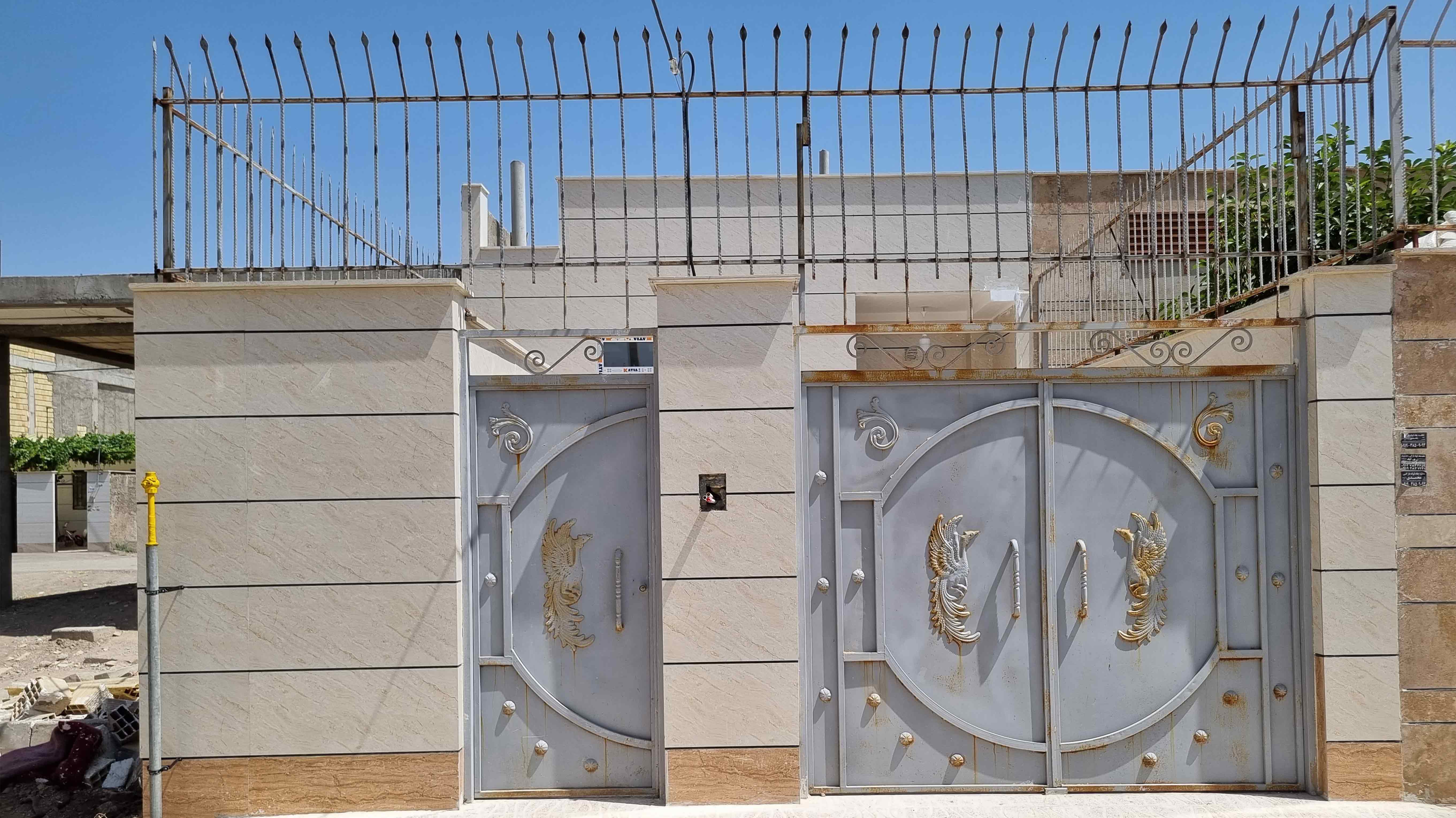 بنای آذران - 1